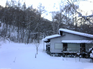 長野県菅平高原 ゆたか山荘 西側(坂上) 2026/02/01 15:15