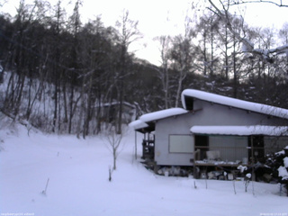 長野県菅平高原 ゆたか山荘 西側(坂上) 2026/02/02 17:15