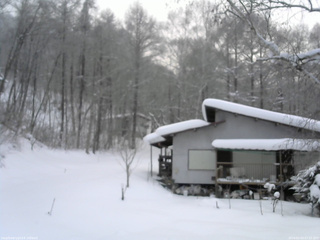 長野県菅平高原 ゆたか山荘 西側(坂上) 2026/02/03 07:15