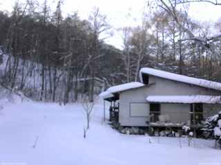 長野県菅平高原 ゆたか山荘 西側(坂上) 2026/02/03 15:00