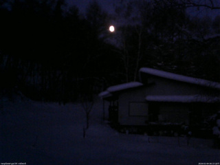 長野県菅平高原 ゆたか山荘 西側(坂上) 2026/02/04 06:15