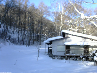 長野県菅平高原 ゆたか山荘 西側(坂上) 2026/02/04 08:00