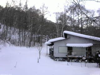 長野県菅平高原 ゆたか山荘 西側(坂上) 2026/02/04 15:45
