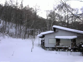 長野県菅平高原 ゆたか山荘 西側(坂上) 2026/02/04 16:30