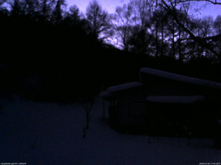 長野県菅平高原 ゆたか山荘 西側(坂上) 2026/02/04 17:45