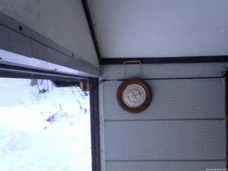 長野県菅平高原 ゆたか山荘 温度計 2026/02/04 08:15