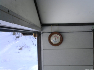 長野県菅平高原 ゆたか山荘 温度計 2026/02/04 13:15