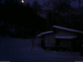 長野県菅平高原 ゆたか山荘 西側(坂上) 2026/02/05 06:15