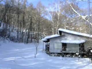長野県菅平高原 ゆたか山荘 西側(坂上) 2026/02/05 08:45