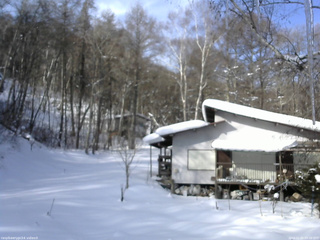 長野県菅平高原 ゆたか山荘 西側(坂上) 2026/02/05 09:30