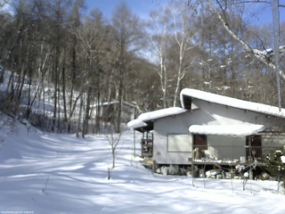 長野県菅平高原 ゆたか山荘 西側(坂上) 2026/02/05 10:15
