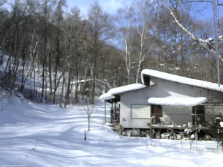 長野県菅平高原 ゆたか山荘 西側(坂上) 2026/02/05 10:30