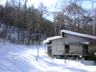長野県菅平高原 ゆたか山荘 西側(坂上) 2026/02/05 14:30