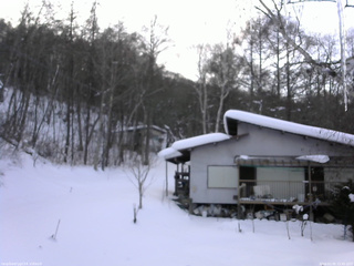 長野県菅平高原 ゆたか山荘 西側(坂上) 2026/02/05 15:45