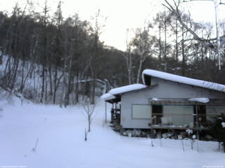 長野県菅平高原 ゆたか山荘 西側(坂上) 2026/02/05 16:45