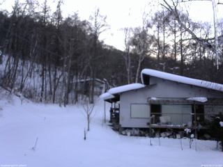 長野県菅平高原 ゆたか山荘 西側(坂上) 2026/02/05 17:15