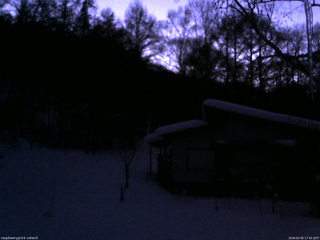 長野県菅平高原 ゆたか山荘 西側(坂上) 2026/02/05 17:45