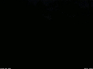 長野県菅平高原 ゆたか山荘 西側(坂上) 2026/02/05 18:00