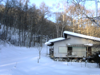 長野県菅平高原 ゆたか山荘 西側(坂上) 2026/02/06 07:15