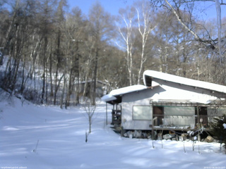長野県菅平高原 ゆたか山荘 西側(坂上) 2026/02/06 09:15