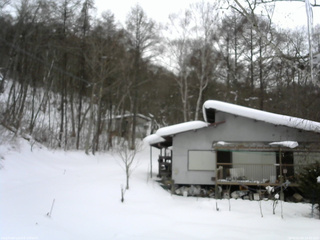 長野県菅平高原 ゆたか山荘 西側(坂上) 2026/02/06 14:45