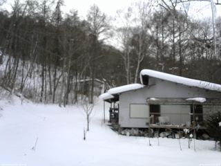 長野県菅平高原 ゆたか山荘 西側(坂上) 2026/02/06 15:15
