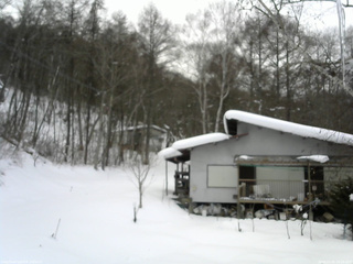 長野県菅平高原 ゆたか山荘 西側(坂上) 2026/02/06 16:30