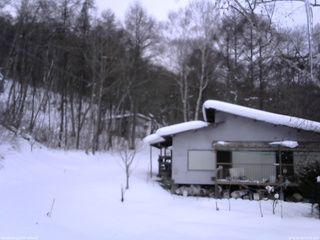 長野県菅平高原 ゆたか山荘 西側(坂上) 2026/02/06 17:15
