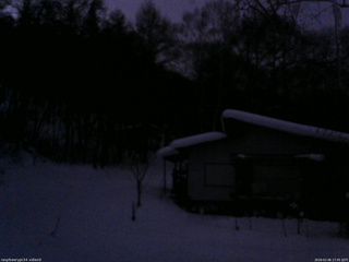 長野県菅平高原 ゆたか山荘 西側(坂上) 2026/02/06 17:45