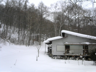 長野県菅平高原 ゆたか山荘 西側(坂上) 2026/02/07 14:15