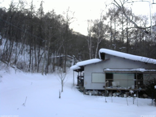 長野県菅平高原 ゆたか山荘 西側(坂上) 2026/02/07 17:00