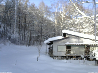 長野県菅平高原 ゆたか山荘 西側(坂上) 2026/02/08 07:45
