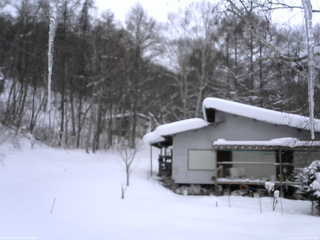 長野県菅平高原 ゆたか山荘 西側(坂上) 2026/02/08 16:45