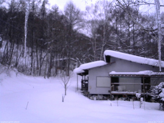 長野県菅平高原 ゆたか山荘 西側(坂上) 2026/02/08 17:30