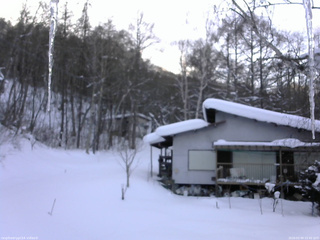 長野県菅平高原 ゆたか山荘 西側(坂上) 2026/02/09 15:45