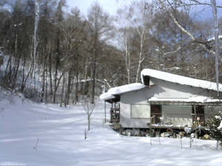 長野県菅平高原 ゆたか山荘 西側(坂上) 2026/02/10 09:45