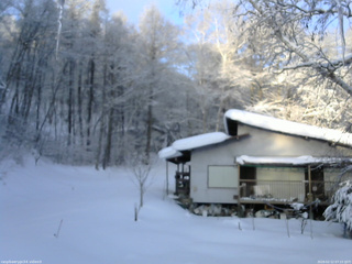 長野県菅平高原 ゆたか山荘 西側(坂上) 2026/02/12 07:15