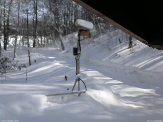 長野県菅平高原 ゆたか山荘 南側 2026/02/13 12:30