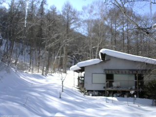 長野県菅平高原 ゆたか山荘 西側(坂上) 2026/02/13 14:00