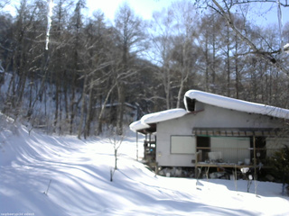 長野県菅平高原 ゆたか山荘 西側(坂上) 2026/02/13 14:30