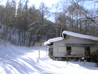 長野県菅平高原 ゆたか山荘 西側(坂上) 2026/02/13 14:45