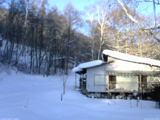 長野県菅平高原 ゆたか山荘 西側(坂上) 2026/02/14 07:15