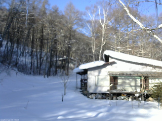 長野県菅平高原 ゆたか山荘 西側(坂上) 2026/02/14 08:00
