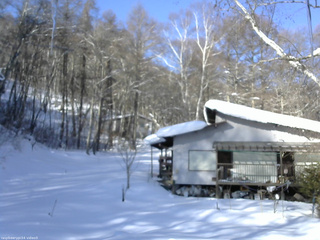 長野県菅平高原 ゆたか山荘 西側(坂上) 2026/02/14 08:45