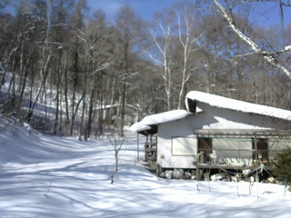 長野県菅平高原 ゆたか山荘 西側(坂上) 2026/02/14 10:00