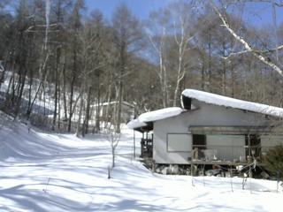 長野県菅平高原 ゆたか山荘 西側(坂上) 2026/02/14 11:30