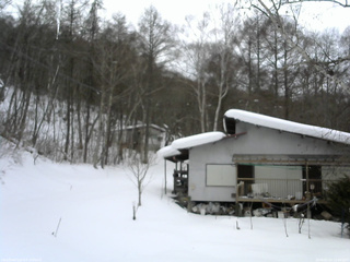長野県菅平高原 ゆたか山荘 西側(坂上) 2026/02/14 15:00