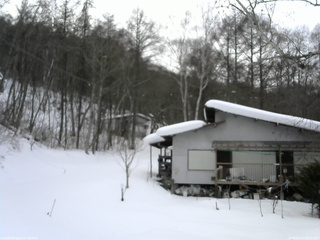 長野県菅平高原 ゆたか山荘 西側(坂上) 2026/02/14 16:15