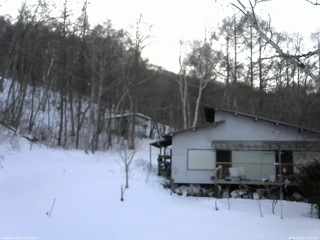 長野県菅平高原 ゆたか山荘 西側(坂上) 2026/02/15 17:00