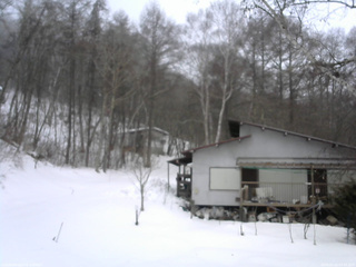 長野県菅平高原 ゆたか山荘 西側(坂上) 2026/02/16 07:45